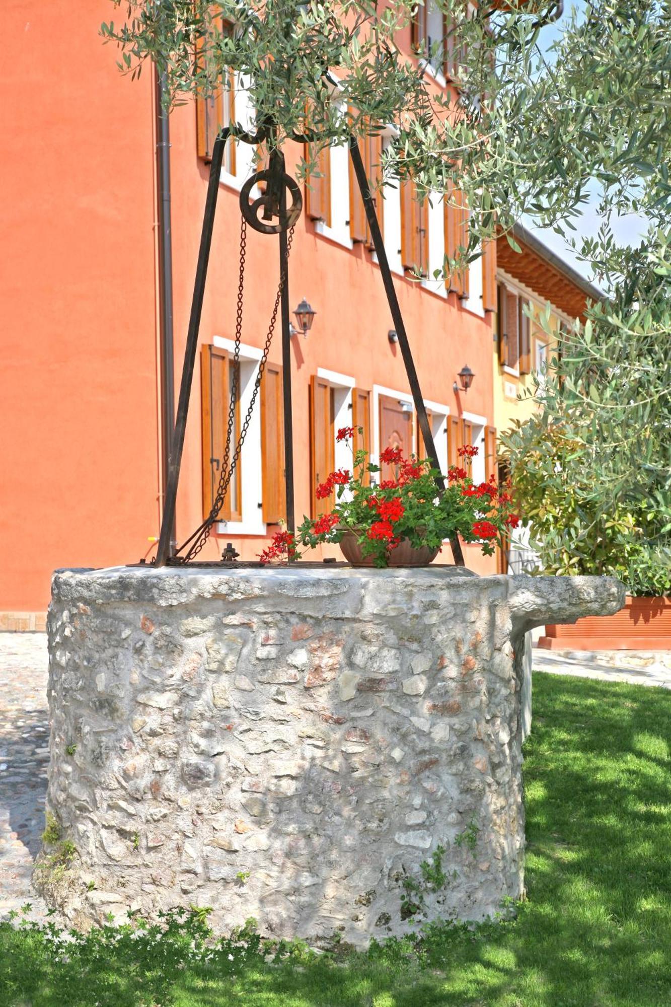 Bed and Breakfast La Zerla à Bardolino Extérieur photo