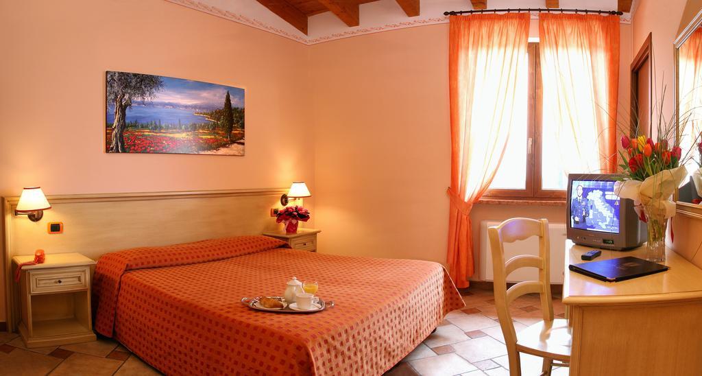 Bed and Breakfast La Zerla à Bardolino Chambre photo